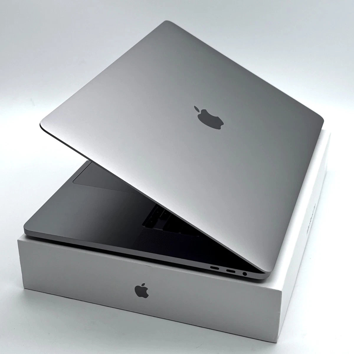 2019 Apple MacBook Pro 16" 512GB 16GB RAM