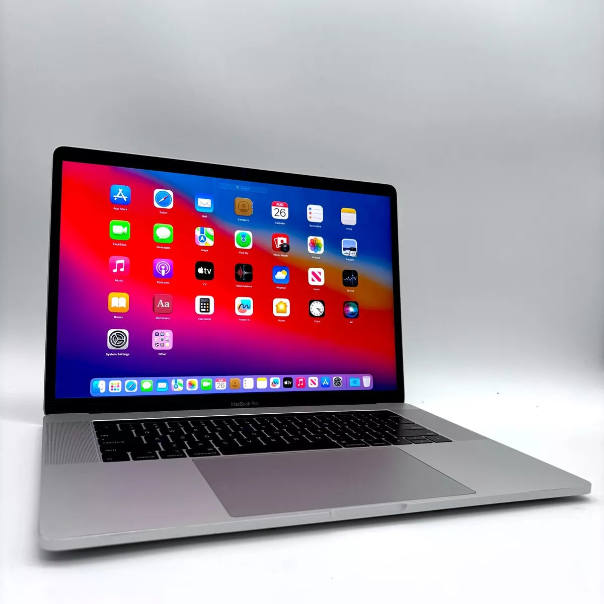 Apple MacBook Pro 15.4" 256GB 16GB RAM