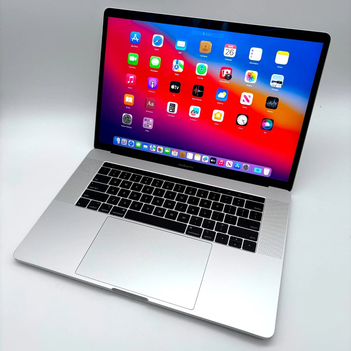 Apple MacBook Pro 15.4" 256GB 16GB RAM