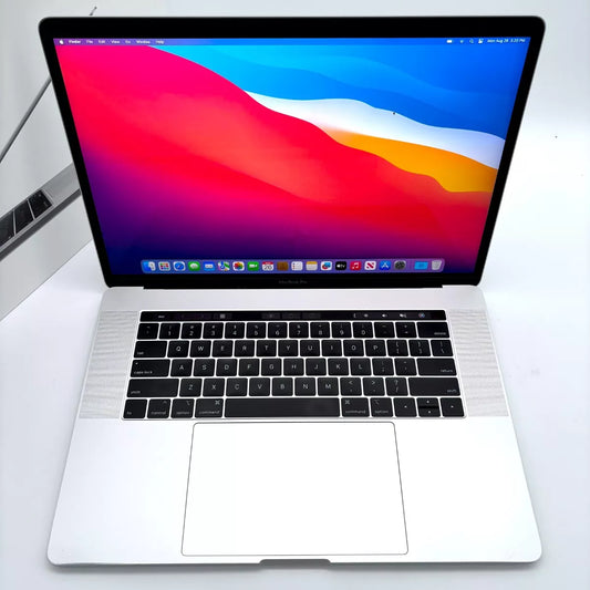 Apple MacBook Pro 15.4" 256GB 16GB RAM