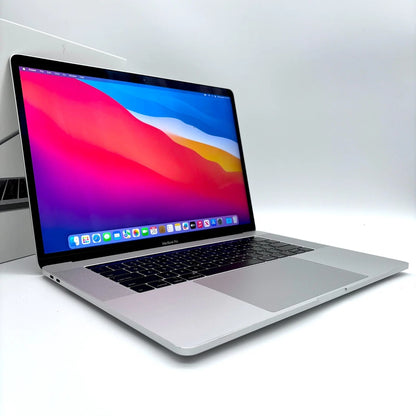 Apple MacBook Pro 15.4" 256GB 16GB RAM